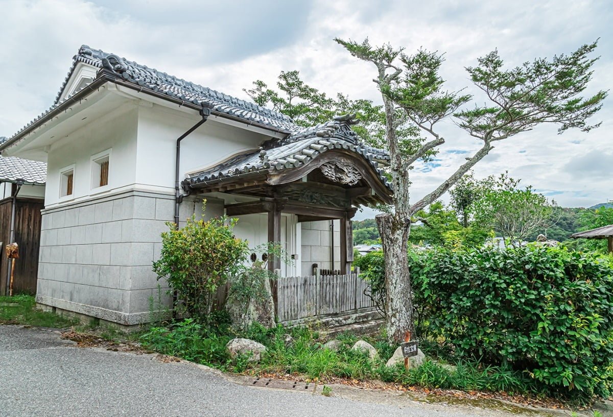 Tanjo Shrine Sanctuary