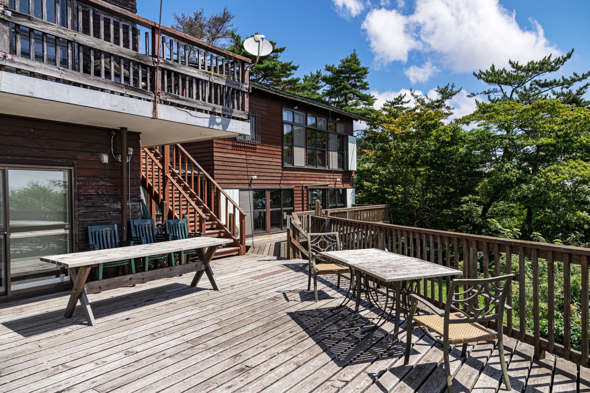 ROKKONOMAD | 六甲